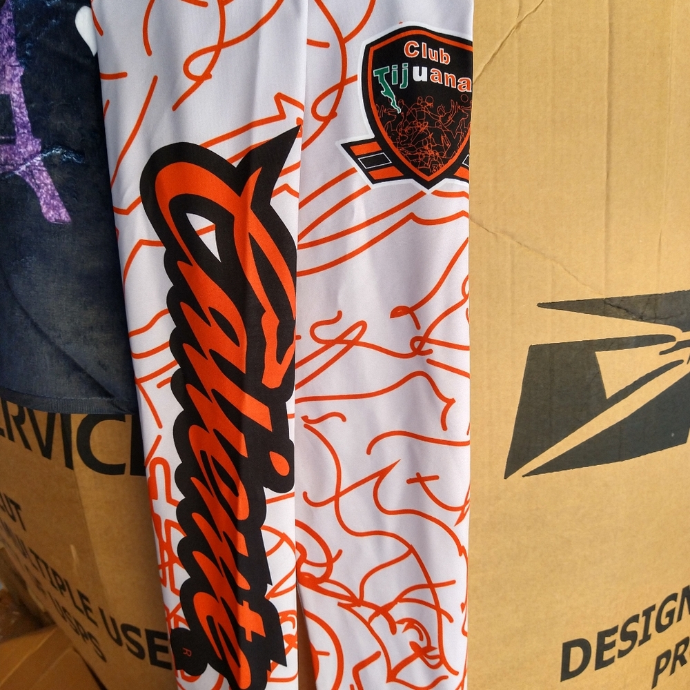 Caliente Club Tijuana leggings Size S